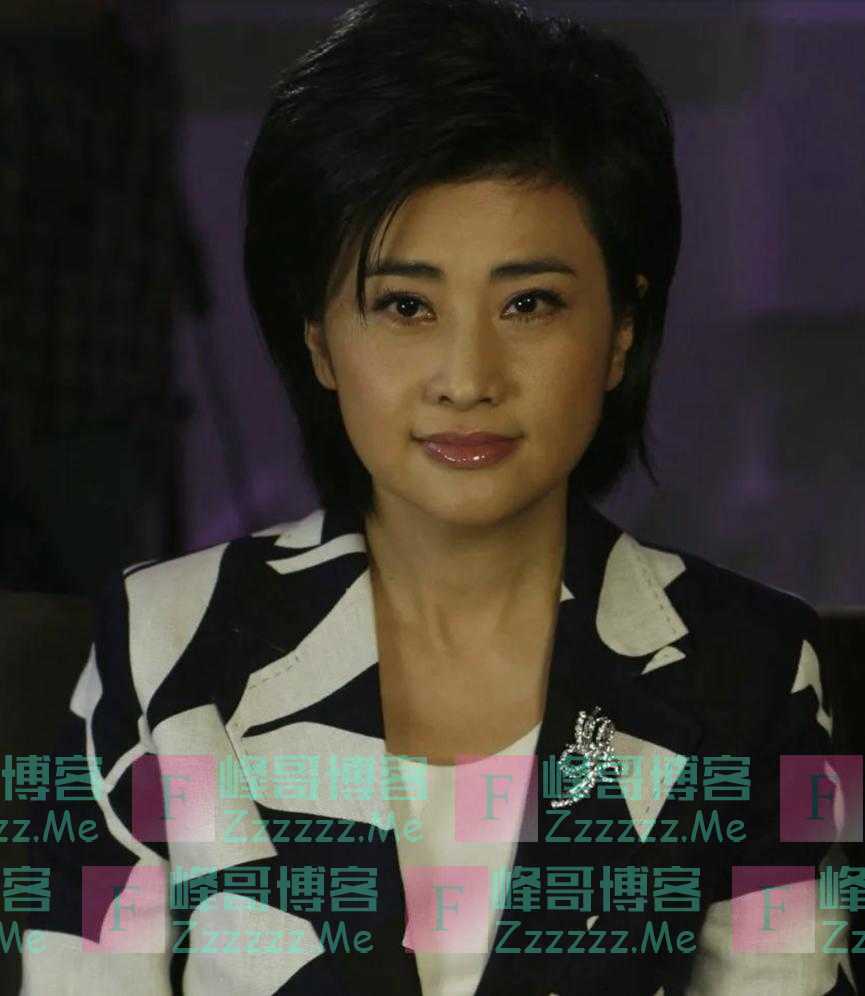 主持人吴小莉：与亲哥浙江相认，对方一贫如洗，她帮助亲哥了吗？