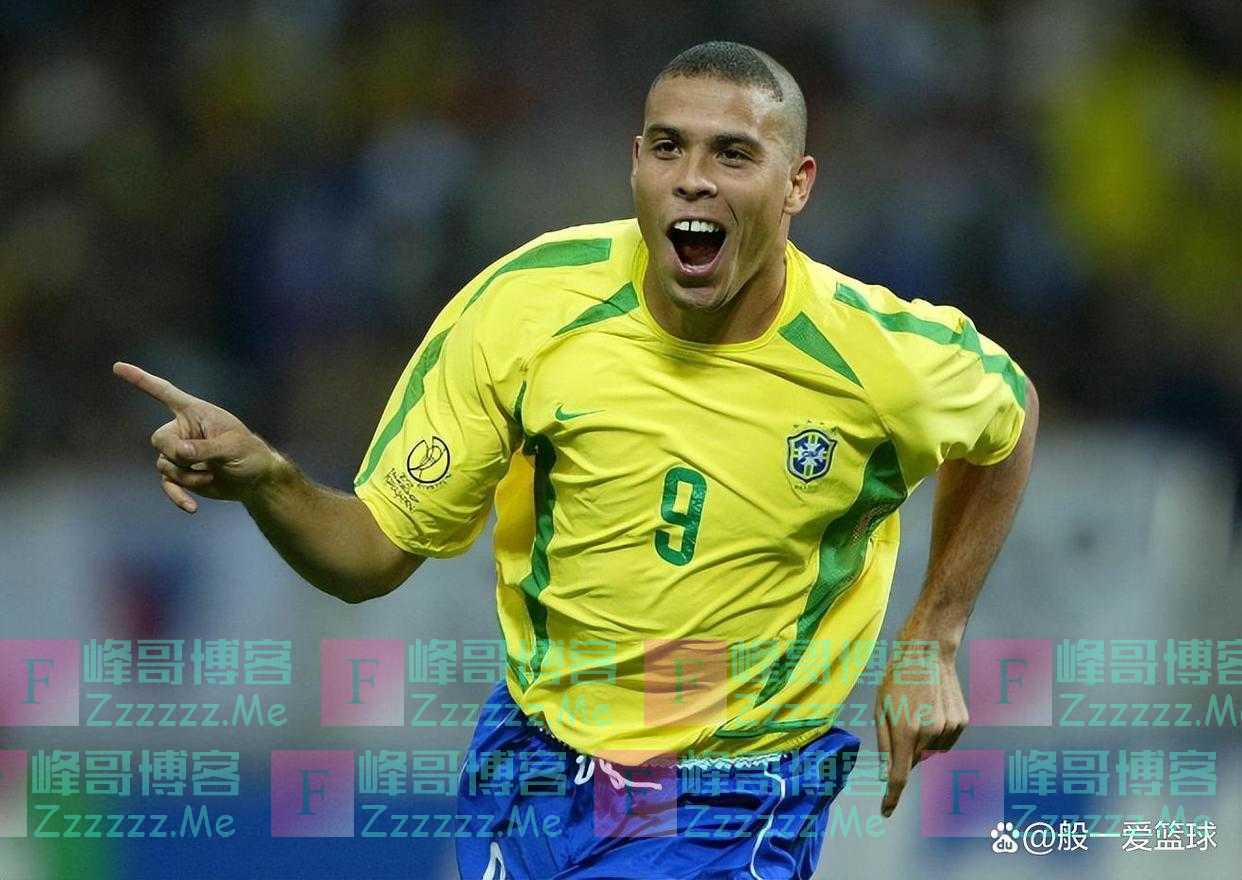 卡福：纵观巴西足坛，能让我折服的只有2人，贝利，小罗不够格
