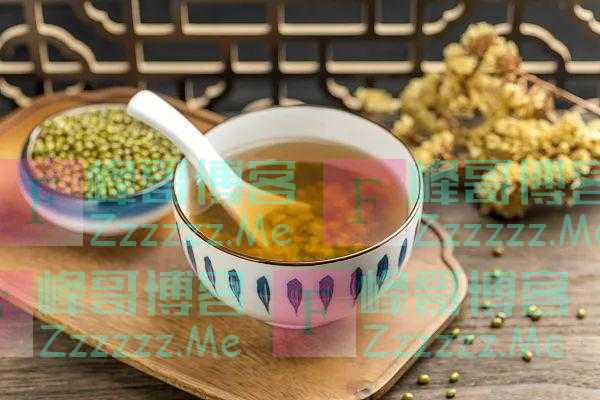 夏天别光喝绿豆汤了,绿豆加上它,清热更消暑