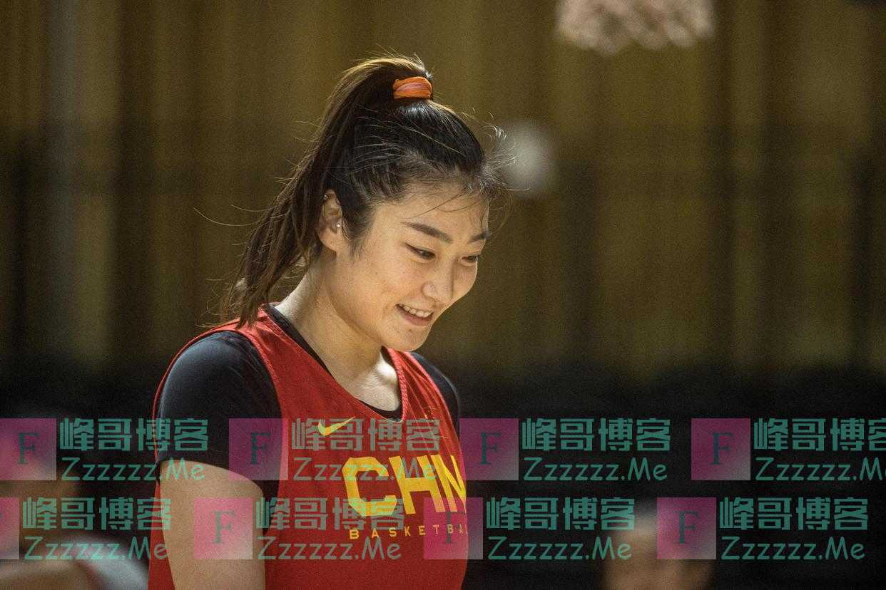 张隆前妻杀疯了!连续晒图+爆猛料,称张隆和李梦不拉窗帘就亲热