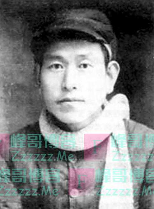 他58岁任四川省委书记，61岁接替华国锋的职务，后来组建武警部队