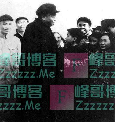 61年彭德怀回乡,与华国锋吃了顿饭,华国锋说:还是彭总看得长远