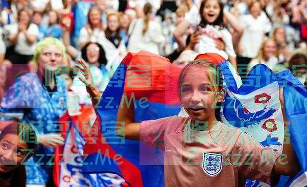 英格兰女足3-1战胜东道主,世界杯决赛迎战西班牙