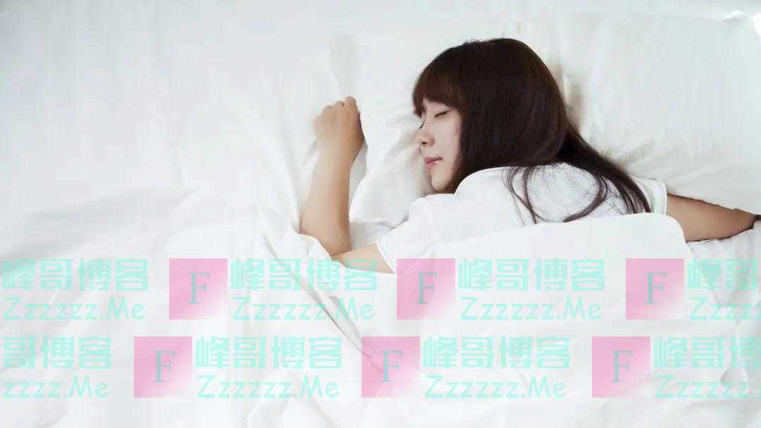 千万别再用这个姿势睡觉!当心把你的身体全毁了!