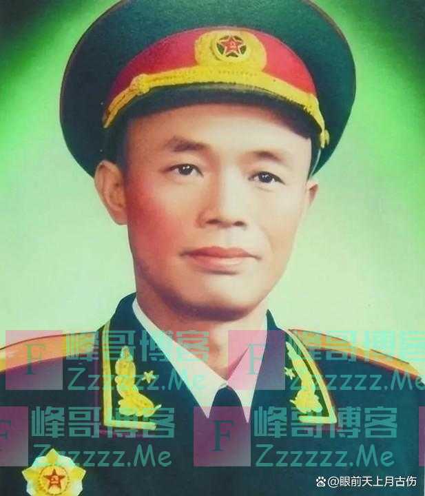 不满少将军衔，扬言要把勋章挂在狗尾巴上，毛主席：给你军区参谋