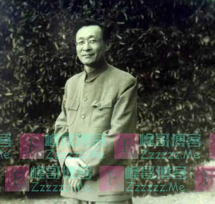 1956年,王稼祥不想当中央书记处书记,毛主席却说:你早就该当了