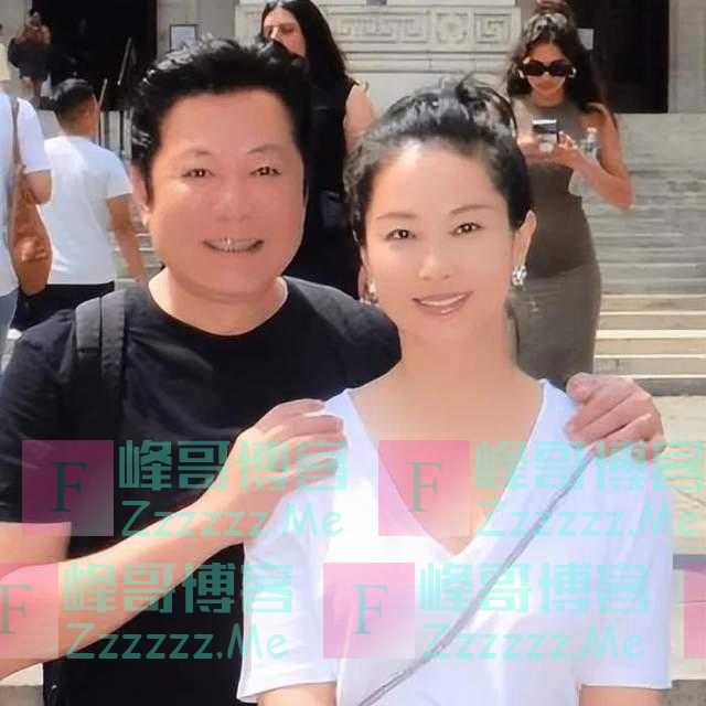 57岁老演员三代人定居美国：高调炫耀奢华生活，声称我奋斗我享受