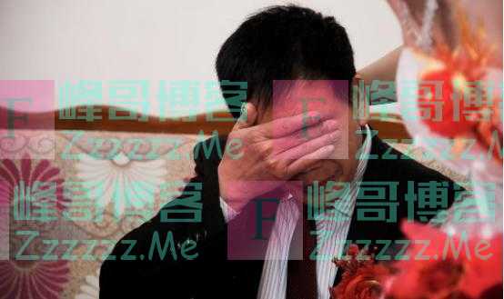 4岁的妹妹意外走失，18年后哥哥参加同学婚礼，看见新娘哭了