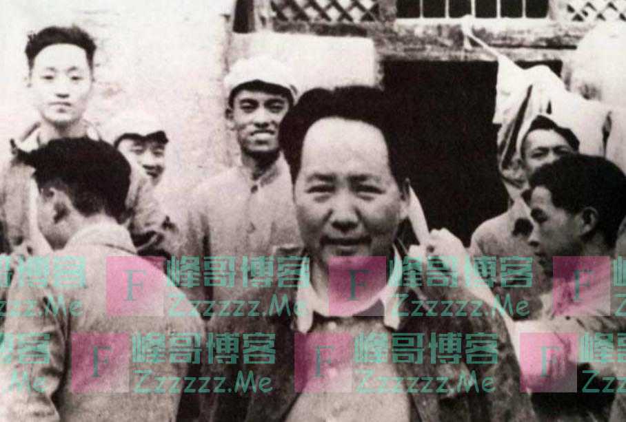 68年毛主席接见干部战士，发现李讷在场，当即问：李讷是哪级官呐