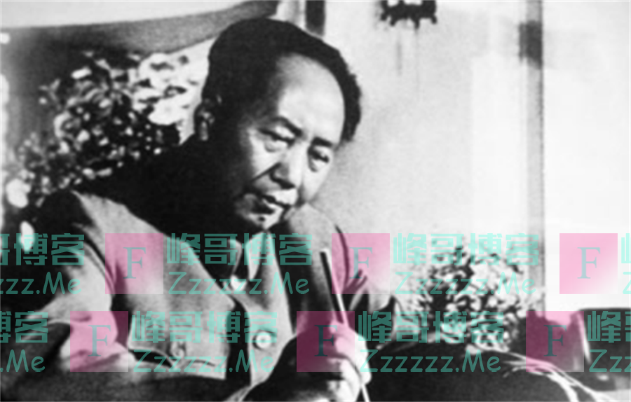 毛主席和任弼时吵架，谁也不敢上前劝，炊事员上前1句话搞定