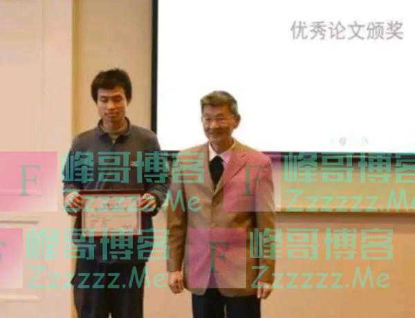 北大“韦神”再现公众视野，与往日差距明显，新形象叫人眼前一亮