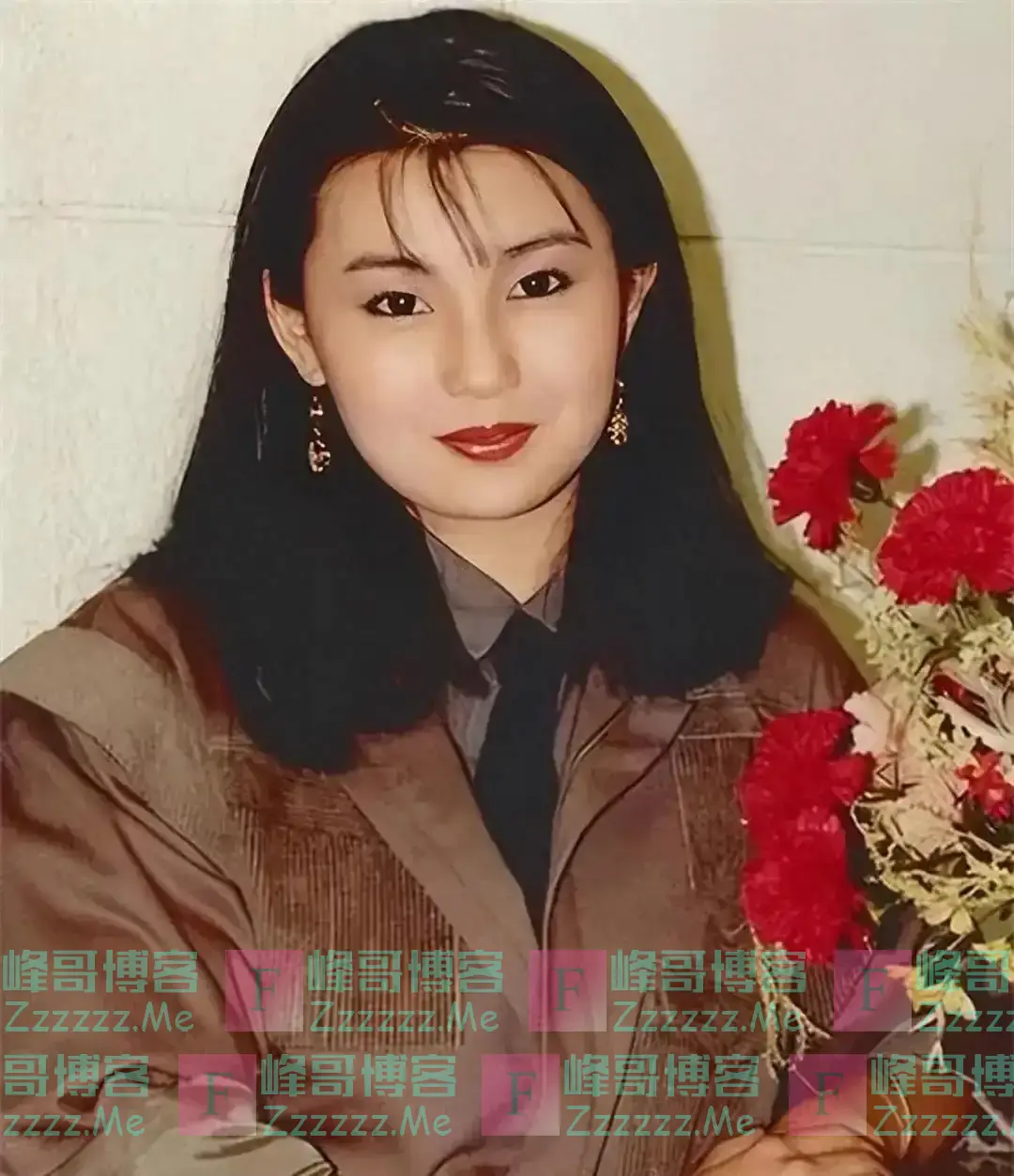 事实证明，“无夫无子”孤身住贫民窟的张曼玉，已去往另一条道路