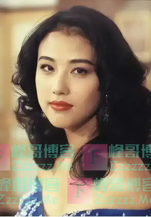 周海媚去世三个多月豪宅一片荒芜杂草！网友：这就是有孩子的意义