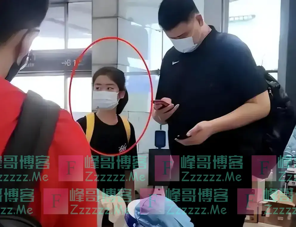 姚明女儿又胖了！姚沁蕾身高近2米，体重快190斤，像个小巨人