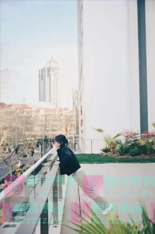 贾玲体重严重反弹？看了她最新的生活照，又一次感受到世界的参差