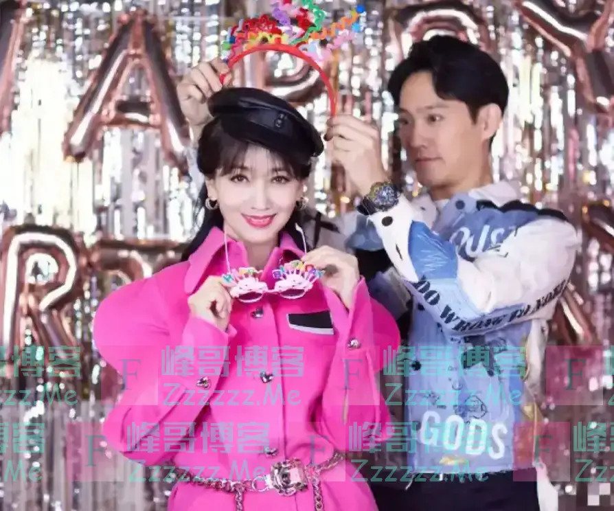 赵雅芝的三位儿子:长子47岁次子44岁,小儿子37岁,个个让她骄傲