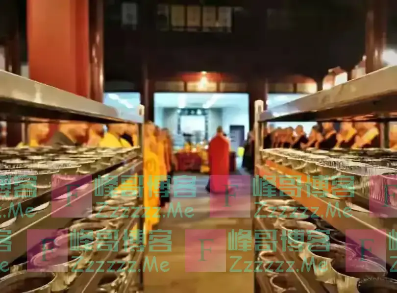 和尚们每天吃素，为何个个肥头大耳？看看他们的伙食就明白了