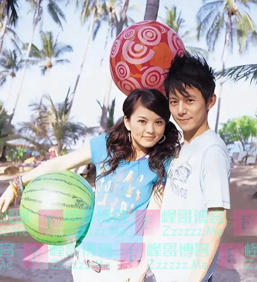 何炅突然官宣,全网炸了:25年了,我们公开吧