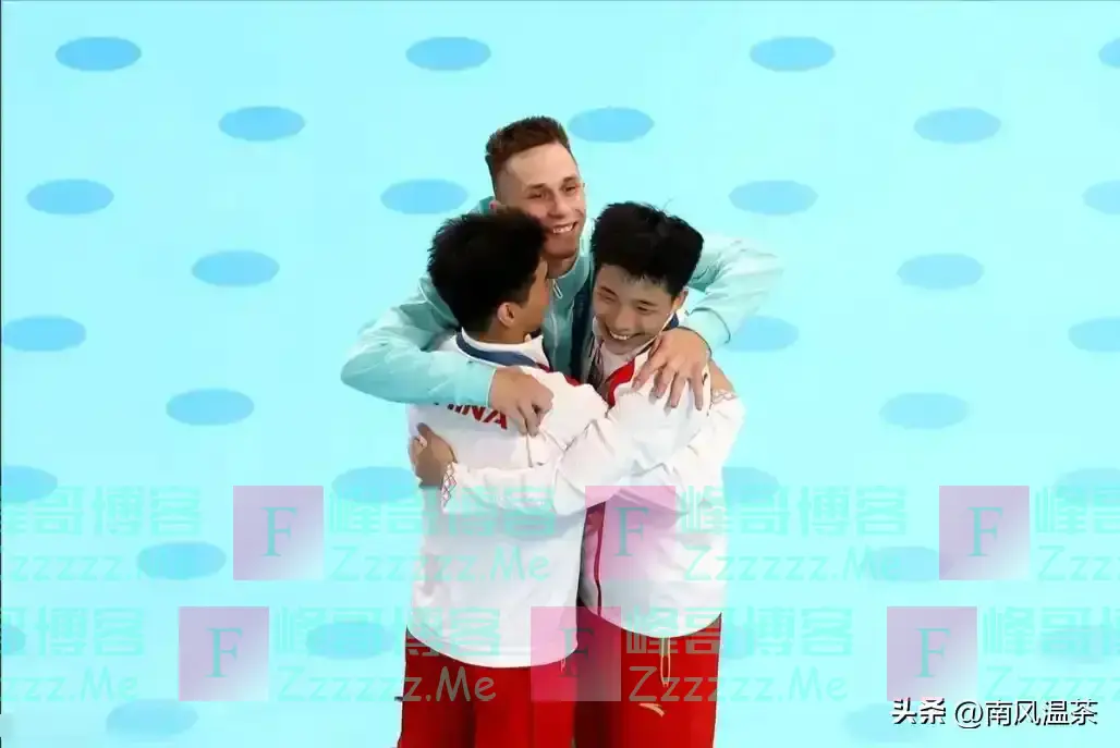 泪目！白俄罗斯选手小心翼翼穿过人群找到中国队，又怕不理自己