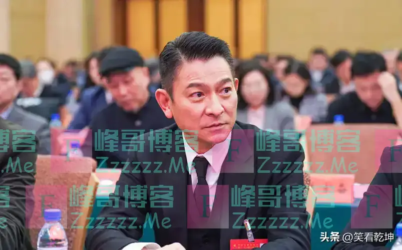 人民大会堂镜头下的大明星，堪比照妖镜，黄晓明发胖，周迅扛住了