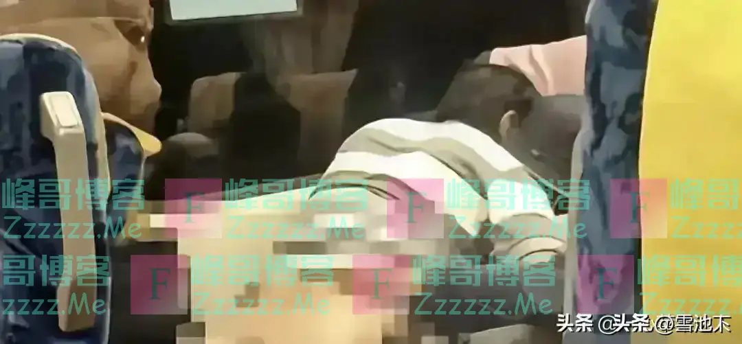 火车上竟上演“活春宫”？情侣激情表演，乘客尴尬围观