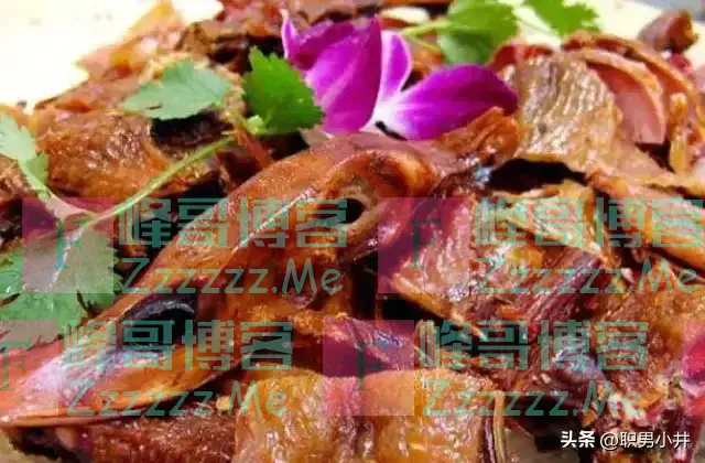 湖北5男子自驾四川偶遇彝族婚礼,随礼600吃喜酒,走时却被拦住