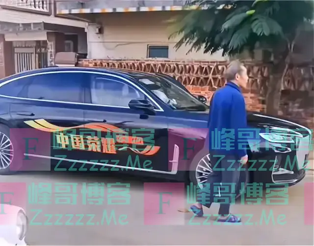 全红婵爸妈提新车曝光!全妈穿拖鞋亮相,婵宝第二辆车直送迈合村