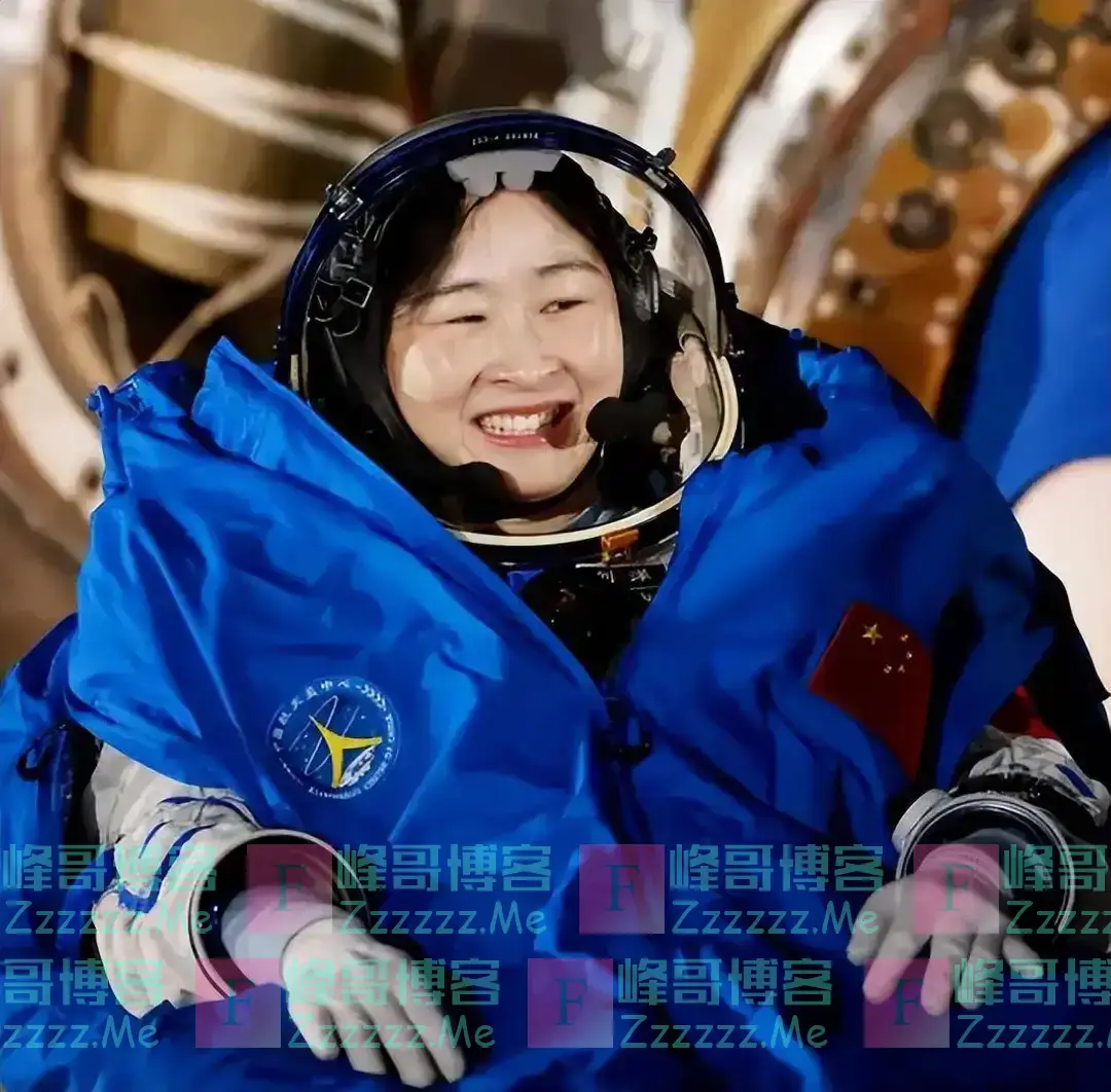 怎么回事！神舟十八号明明安全返回，3名航天员的脸为什么肿了？