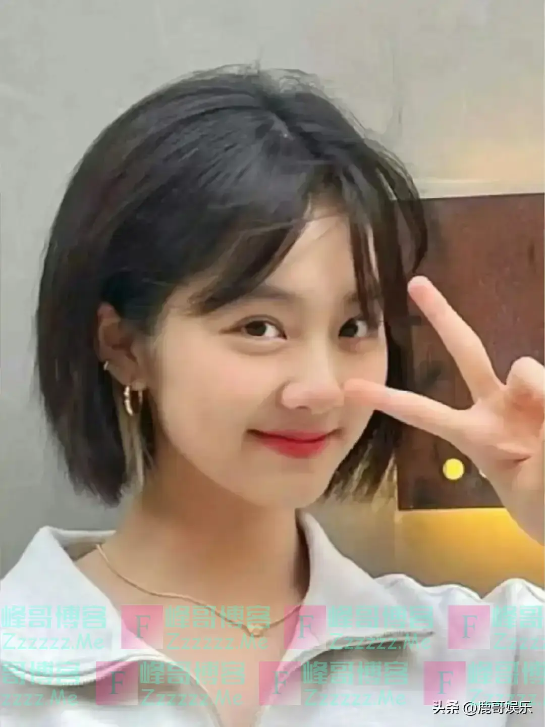 18岁成特朗普儿子同学,黄磊花几千万培养女儿当“真名媛”值吗?