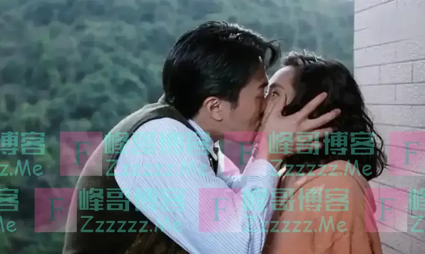 52岁朱茵现状曝光:住深山残屋,开97年破车,女神为何如此