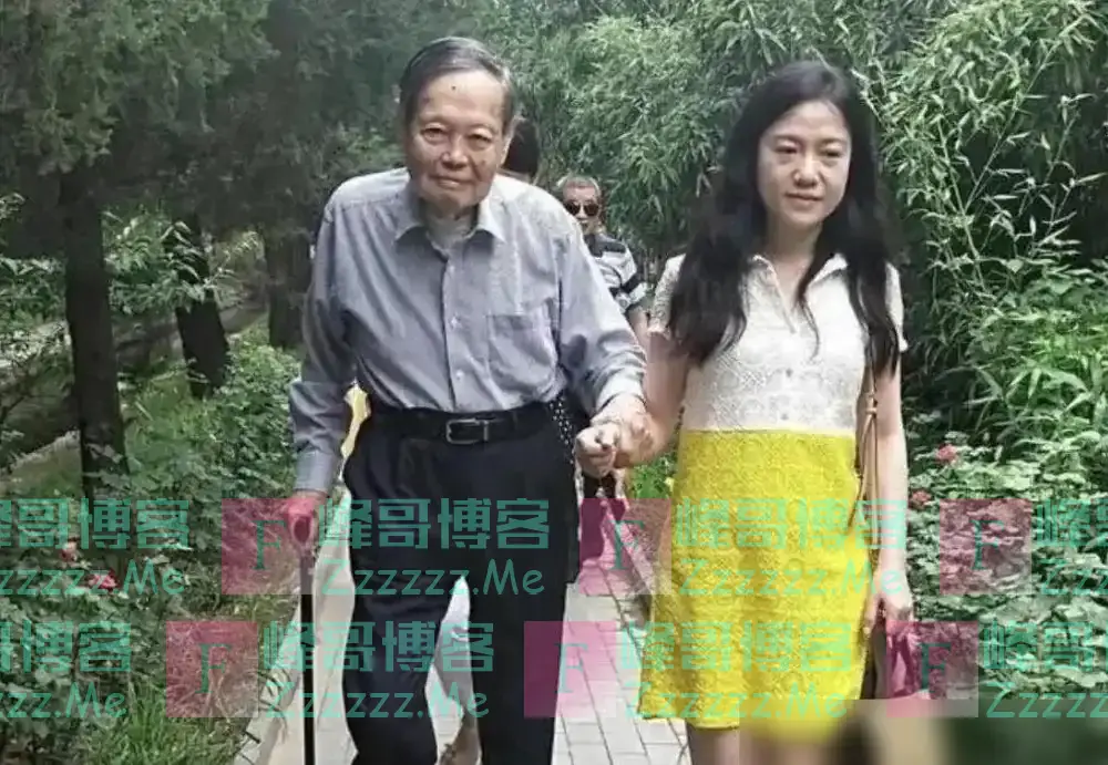 杨振宁的“长寿秘诀”:重要的其实不是多运动、喝水,而是这4点