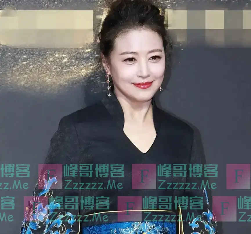 去世不到一年，豪宅破败被挂急售，周海媚完美诠释了“人走茶凉”