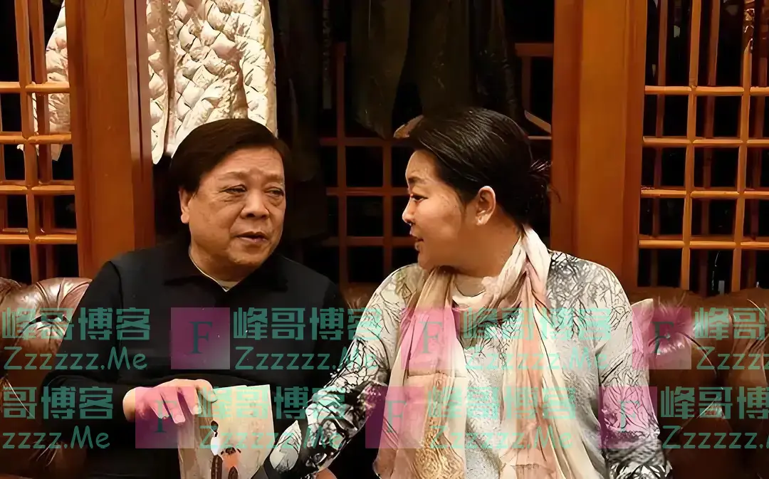 赵忠祥的特殊癖好曝光后,国民主持形象崩塌!网友纷纷议论……