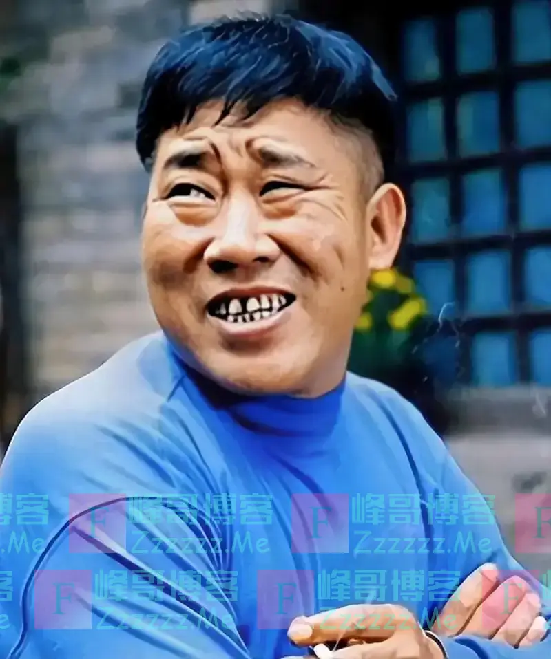 他因“嘴歪”演了一辈子坏人，令人没有想到，女儿是我们熟悉的她