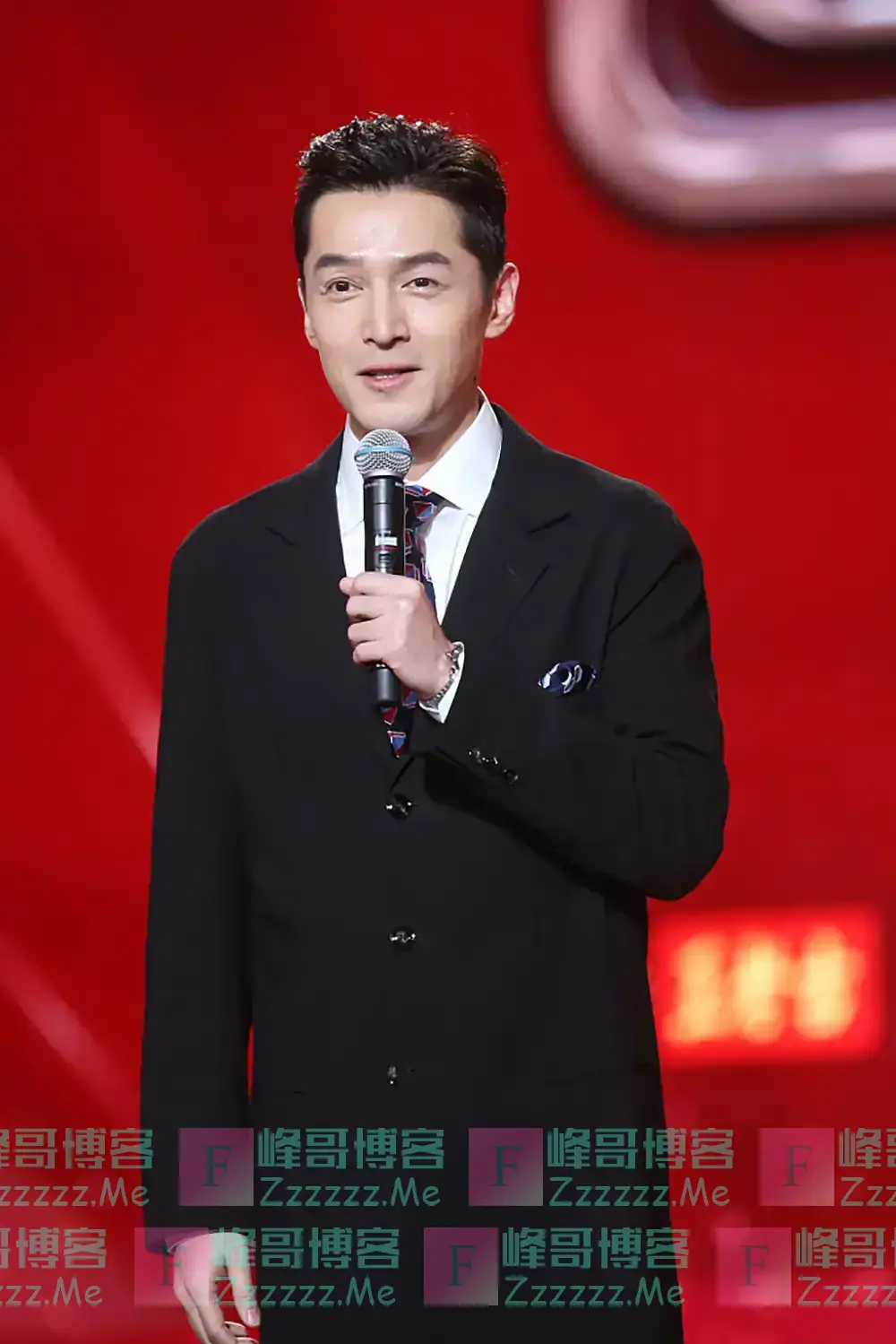 胡歌谈陪产不开心，自豪称：1岁4个月女儿不会走路，会说很多话了