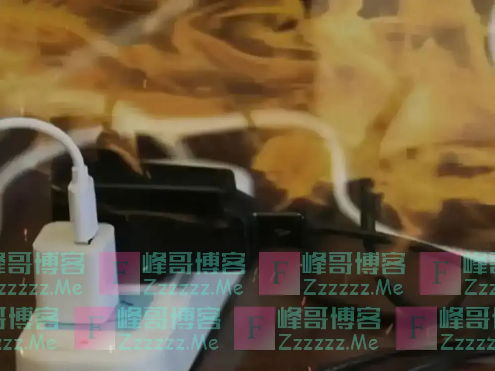 还敢长期不拔充电器?第一种后果根本无法承受,看完提醒家人