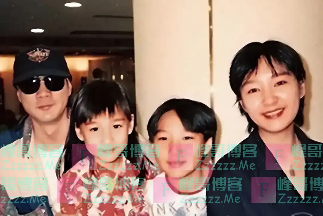 60岁港星吃席打包剩酒,目光呆滞摇酒瓶令人心酸,美人迟暮好凄凉