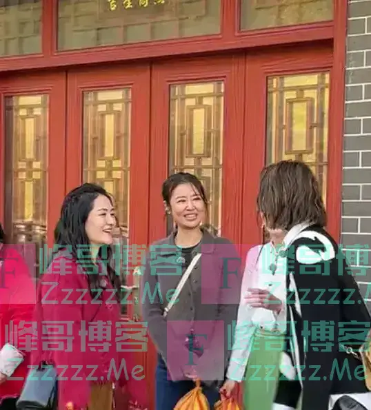 这才是自然状态下的林心如和谢娜，网友：看到她们我不焦虑了