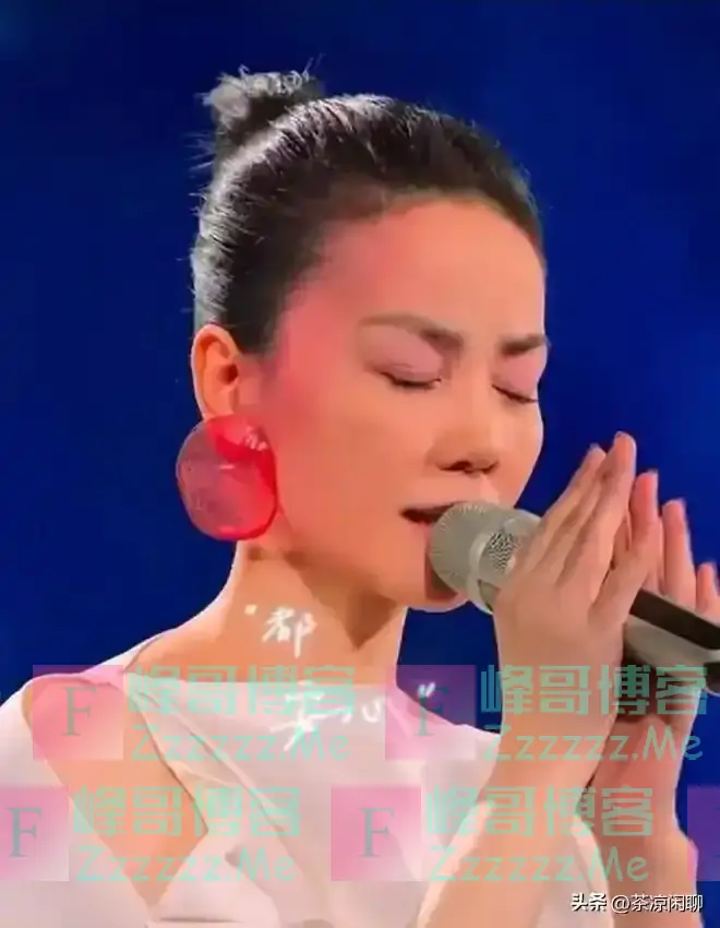 开年死了这么多明星网友把矛头对准王菲,春晚不该唱那么邪乎的歌