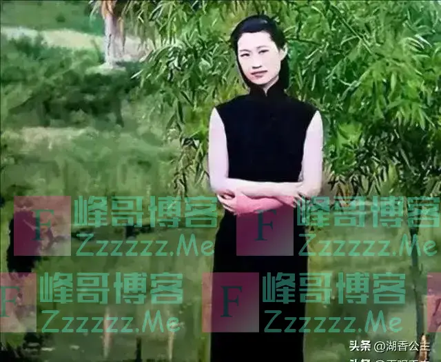 张学良的夫人赵一荻有多美?1928年在香山留影,她16岁,气质不凡