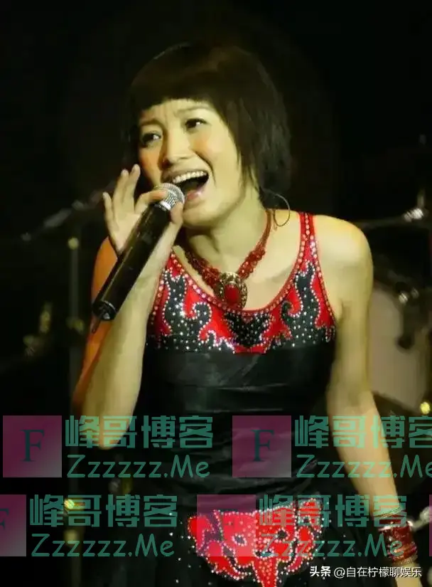 她5次上春晚,却被恩师夺初夜 逼至自杀 如今56岁直播涌入十万人!